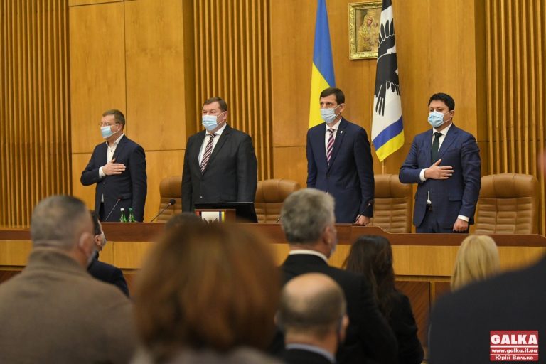 Депутати обласної ради відреагували на ріст тарифів та вимагають рік не збільшувати вартість комунальних послуг (ФОТО)