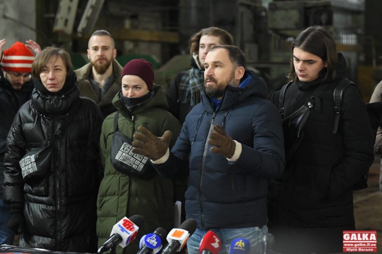 Заводський цех та сцена театру: франківський драмтеатр покаже унікальну виставу “ROMEO & JULIET” (ФОТО)