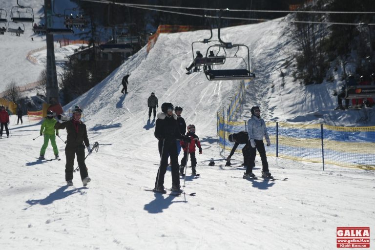 Прем’єр розповів, чому «Буковель» продовжує працювати попри «червону» зону (ВІДЕО)