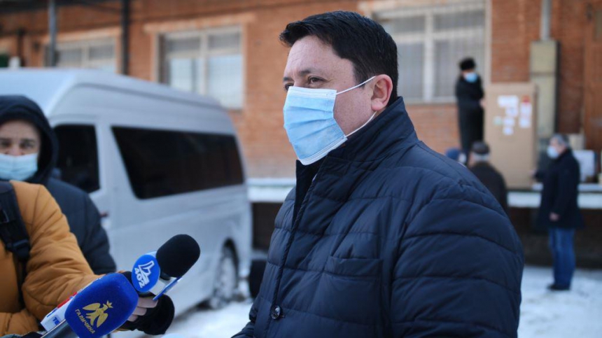 В медзаклади поїхали 11 апаратів ШВЛ, завтра – ще 115 кисневих концентраторів, – Андрій Бойчук (ФОТО, ВІДЕО)