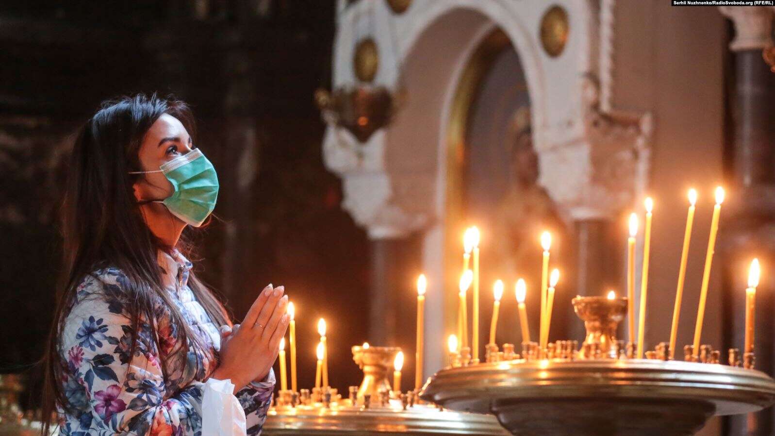 Владика Війтишин закликав священників забезпечити храми антисептиками та масками