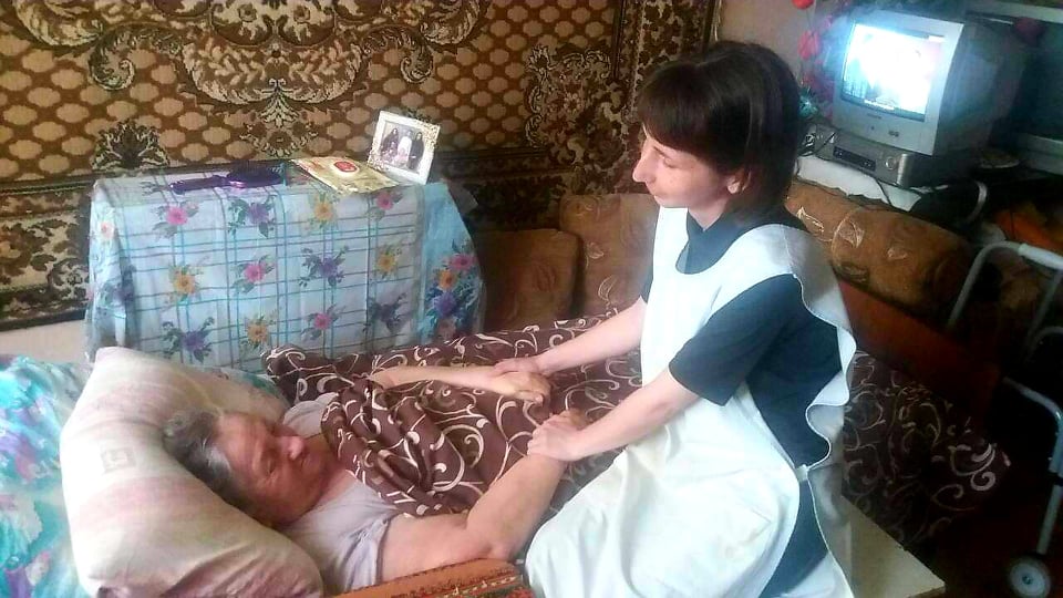 Як благодійники важкохворими франківцями опікуються (ФОТО)