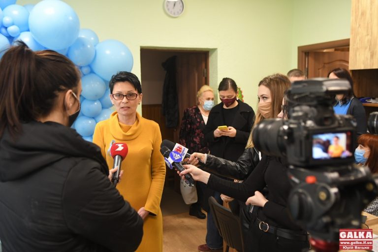 Без належного приміщення, але з важливою місією: франківські спеціалісти розповіли, як допомагають діткам і дорослим з аутизмом (ФОТО)