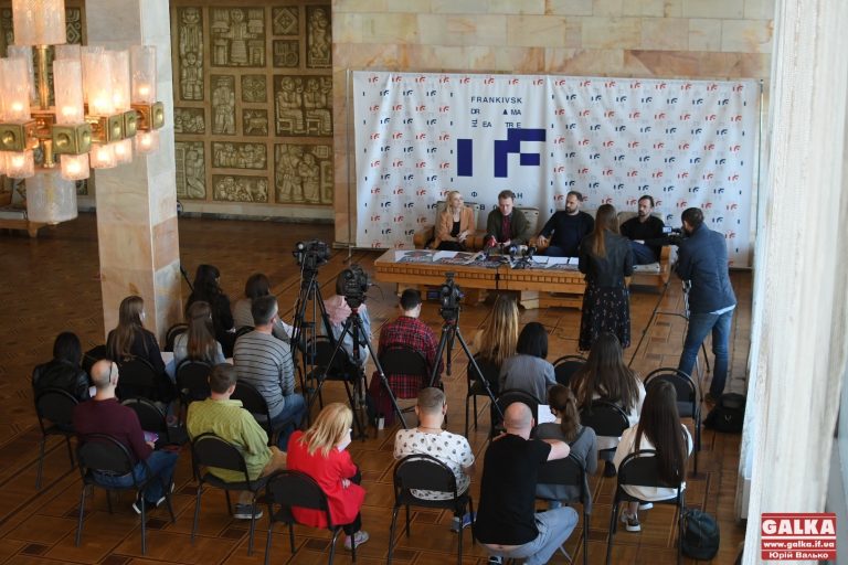 «Людина з довгою тінню»: франківців запрошують на прем’єру сюрреалістичної драми 16+ (ФОТО)