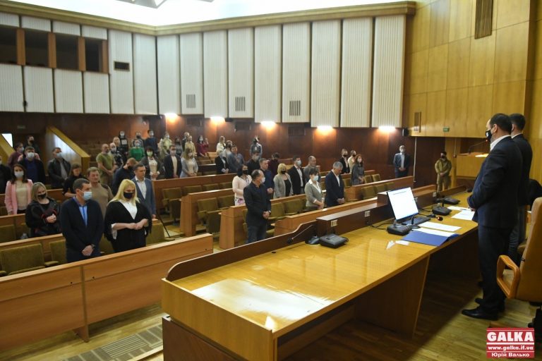 Депутати міськради вимагають в Уряду скасувати нововведення в оформленні та призначенні субсидій (ФОТО)