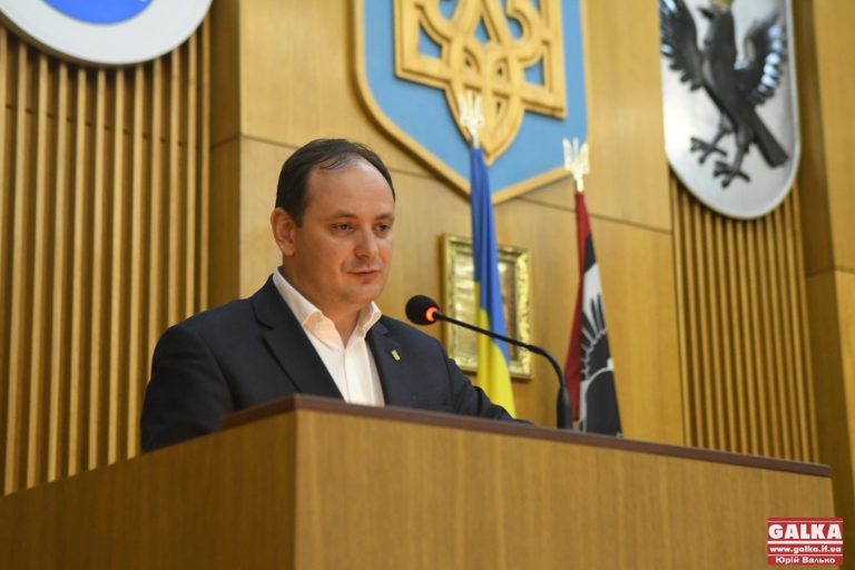 “Як так можна дурити громаду?”, – голова облради Сич прокоментував рішення міськради Марцінківа