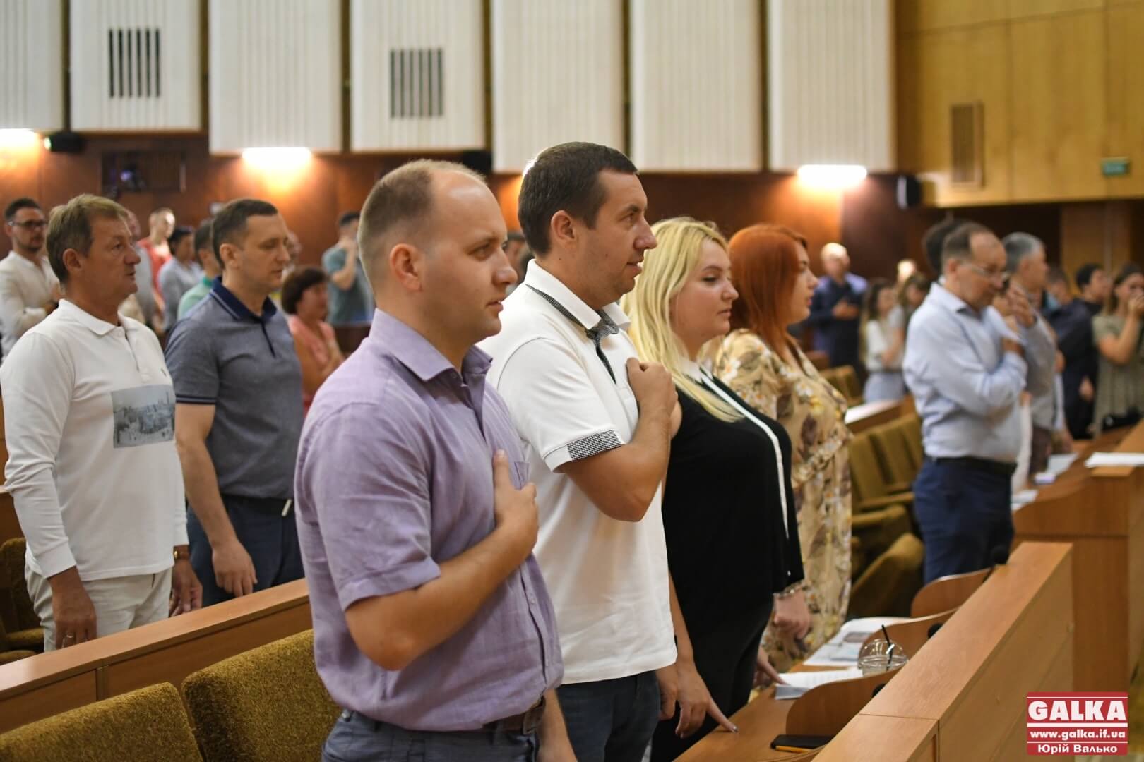 Щоб не втратити незалежність: франківські депутати просять Шмигаля повернути “християнську етику” у школи (ФОТО)