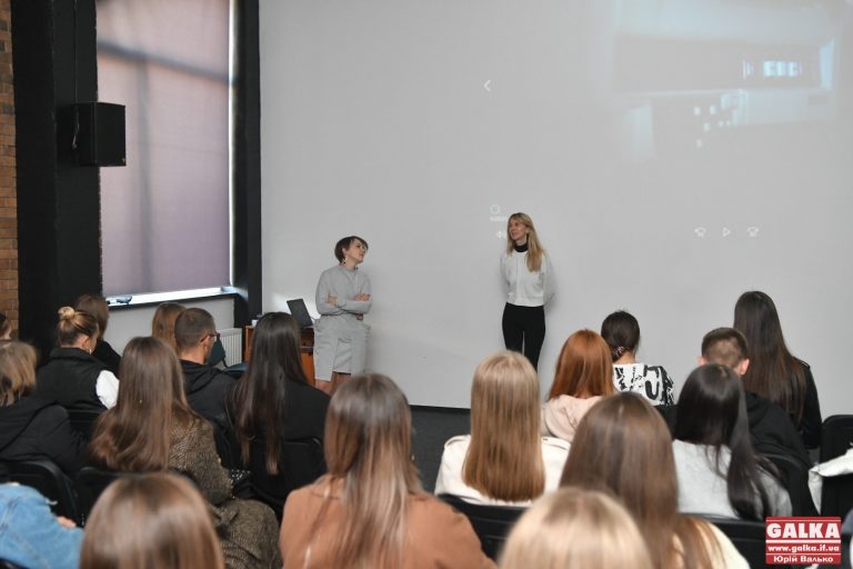 Франківським студентам журналістки «Суспільного» розповіли про створення документальних відео (ФОТО)