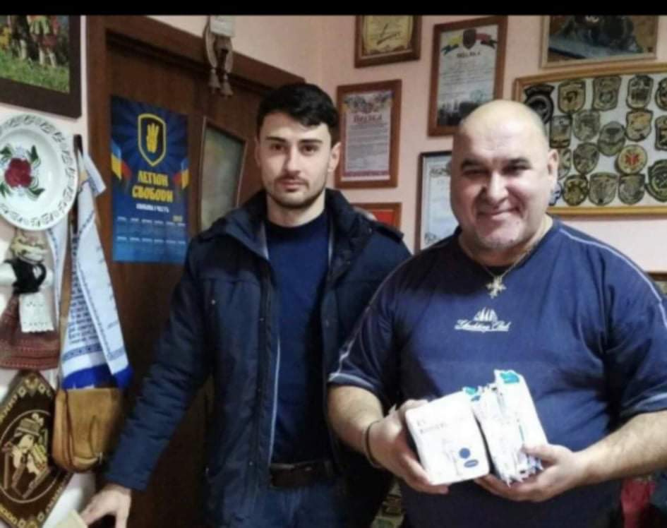 Коломийський волонтер і блогер п’ятий рік не святкує день народження, а зекономлені кошти віддає на підтримку армії (ФОТО)