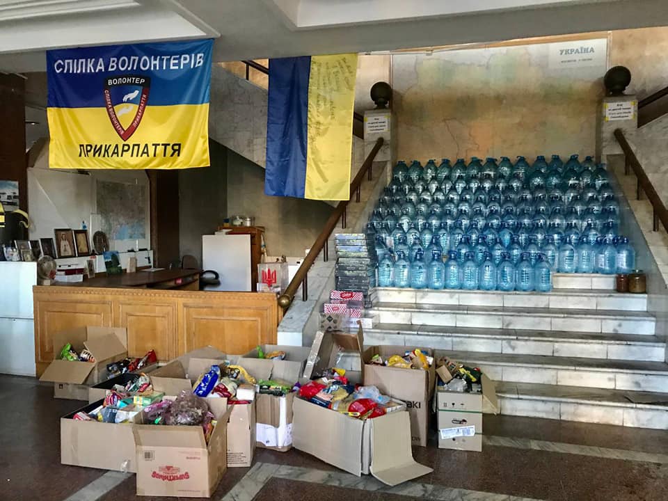 Їжа, засоби гігієни, медикаменти: франківців закликають долучитися до збору необхідного для воїнів