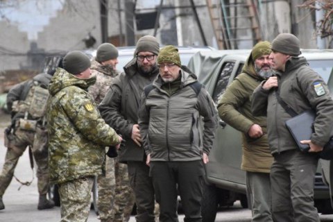 Українська делегація прибула на кордон для переговорів з РФ: хто у складі