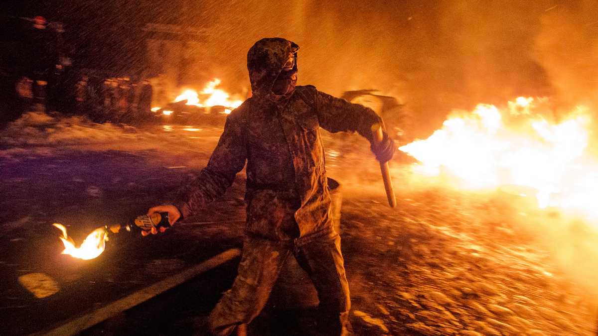 Як зробити коктейль молотова: дамо відсіч ворогу