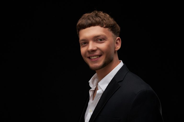 Не мовчи:LAZANOVSKYI|RIDNYI випустив новий трек та розповів, чи хоче бути у «Танцях з зірками»