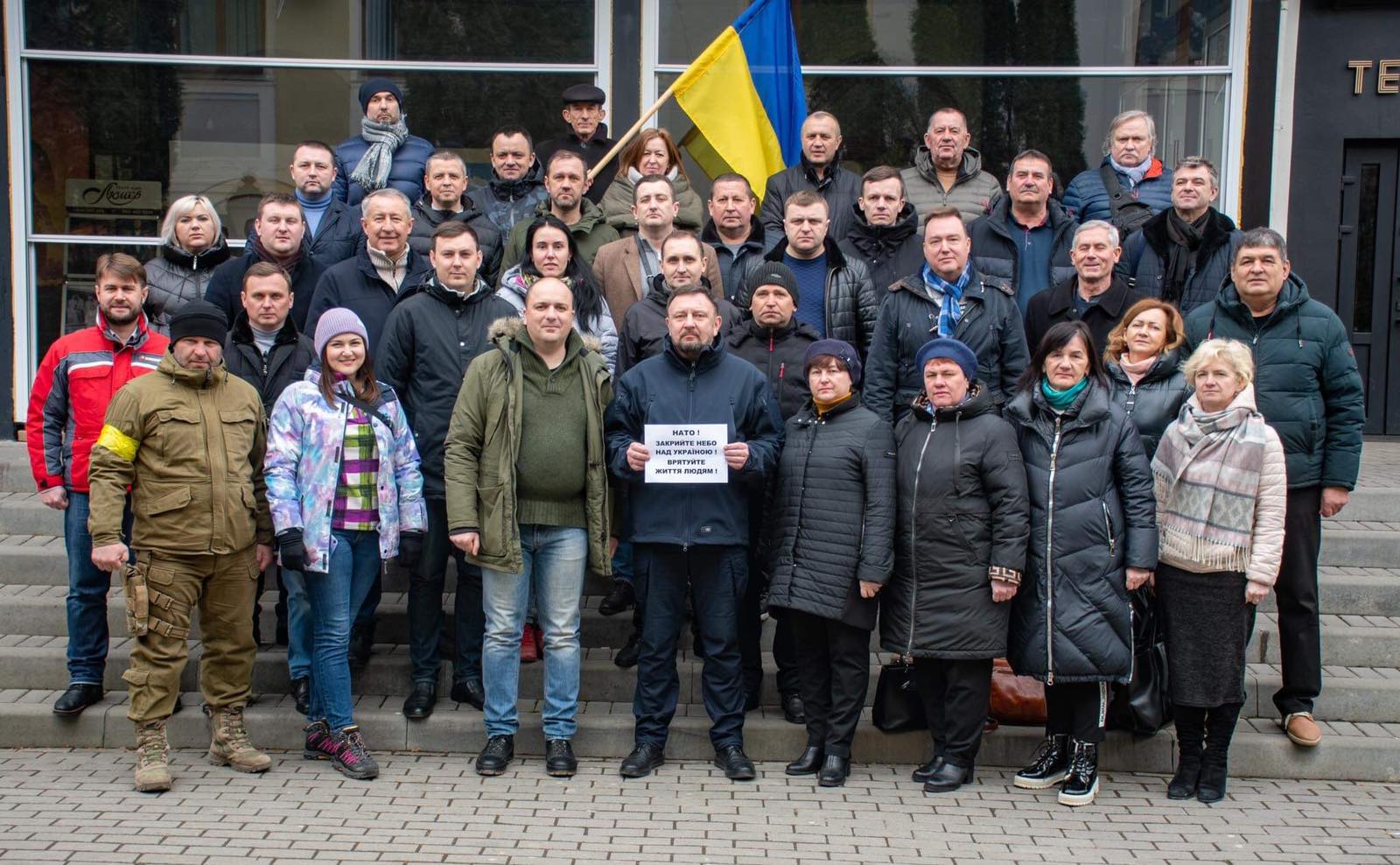 Закрийте небо над Україною: Франківська райрада звернулася до США та НАТО (ФОТО)