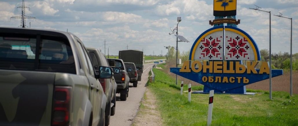 На передову у бригади ДШВ передали нові пікапи та необхідне спорядження для бійців (ФОТО)