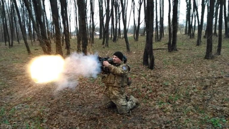 Як богородчанський художник і вчитель Іван Боднарчук добровольцем пішов на війну (ФОТО)