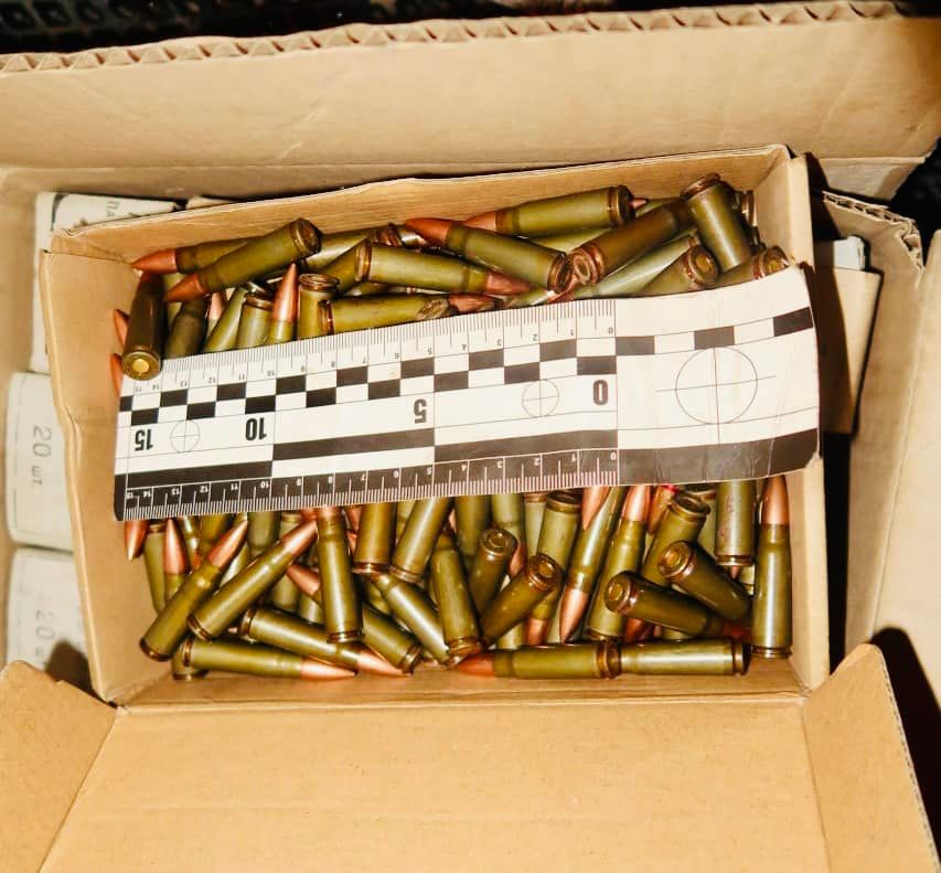 На блокпості поблизу Франківська у керманича виявили майже 800 набоїв (ФОТО)