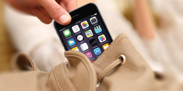У Калуші суд звільнив від покарання юнака, який вкрав iPhone у своєї подруги, поки вона спала