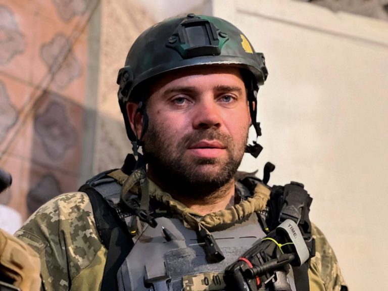 Як далекобійник із Франківська на передовій нічне ралі влаштовує