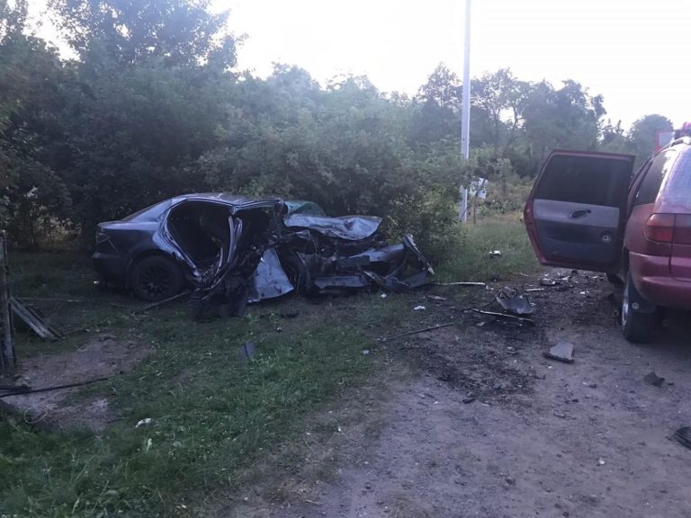 У вечірній автотрощі в Рожнятові загинуло двоє людей