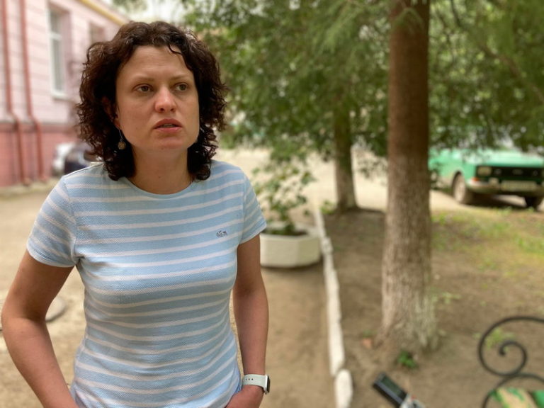 У пам’ять про маму. Як лікарка з Бучі у Франківську рятує тих, хто «нікому не потрібен»