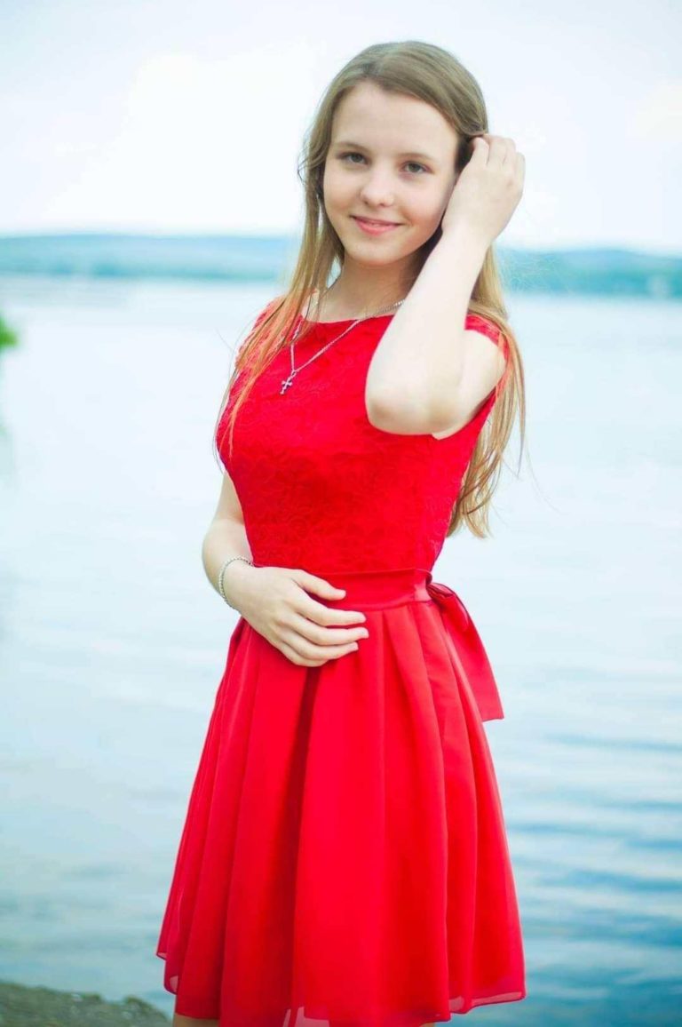 Студентка франківського вишу стала призеркою Міжнародного конкурсу студентських наукових робіт