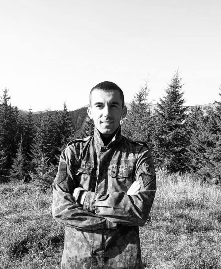 У Франківську попрощаються з полеглим захисником, колишнім футболістом “Металіста” Михайлом Неспяком