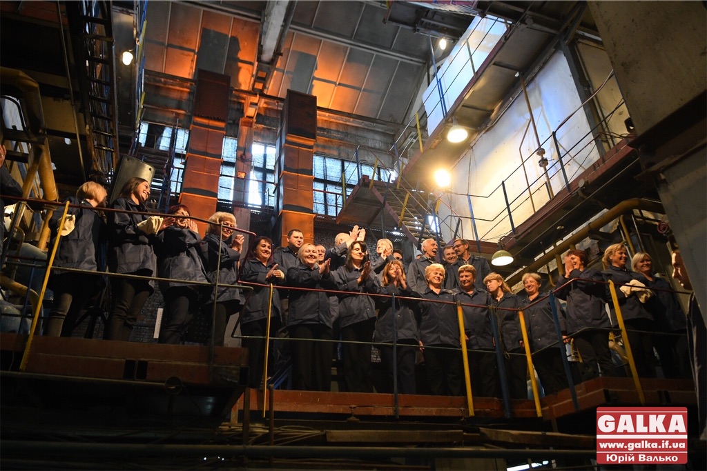 У суботу в Urban Space 100 покажуть фільм “Співає Івано-Франківськтеплокомуненерго”. Донати спрямують госпітальєрам