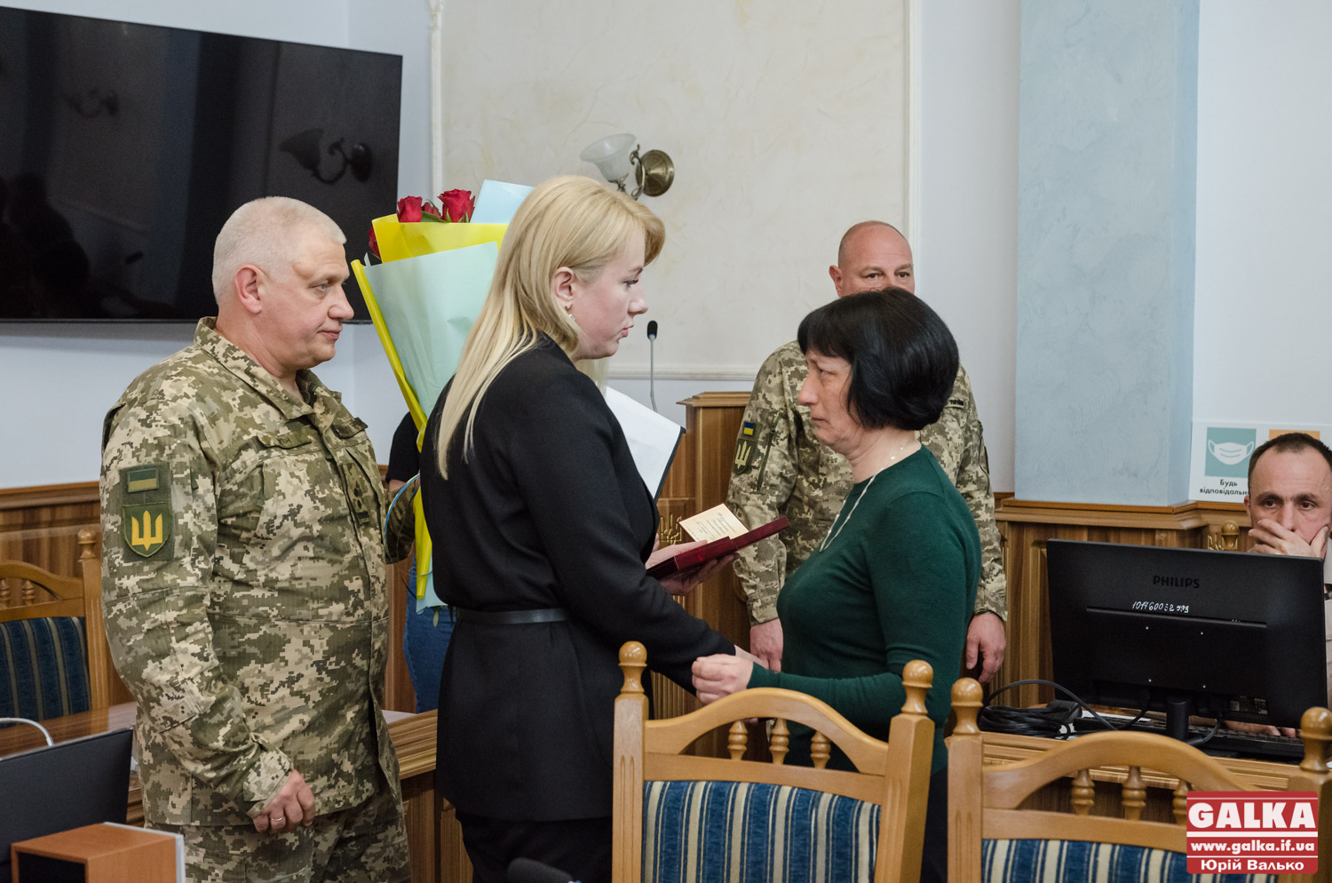 П’ятьох загиблих воїнів з Прикарпаття відзначили орденами. Нагороди передали рідним (ФОТО)