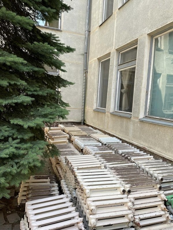 У франківському ліцеї №21 оновлюють систему опалення (ФОТОФАКТ)