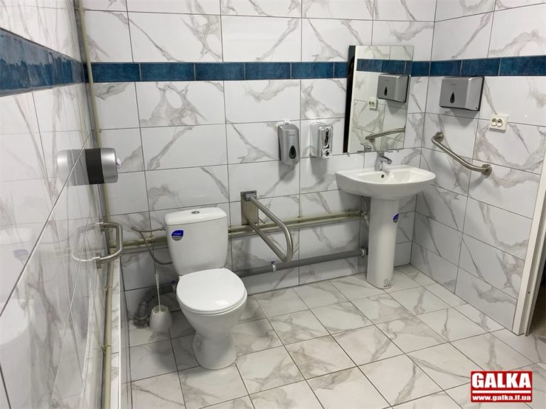 У франківському пологовому оновили санвузли. Один з них – в укритті (ФОТО)