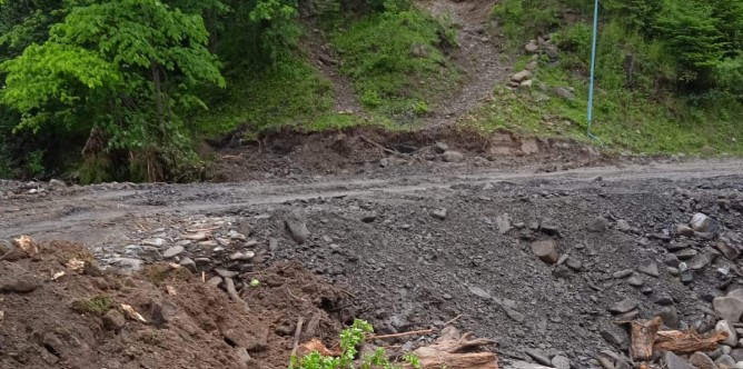 На Верховинщині до урочища Шибене відновили переїзд, який пошкодила стихія  (ФОТОФАКТ)
