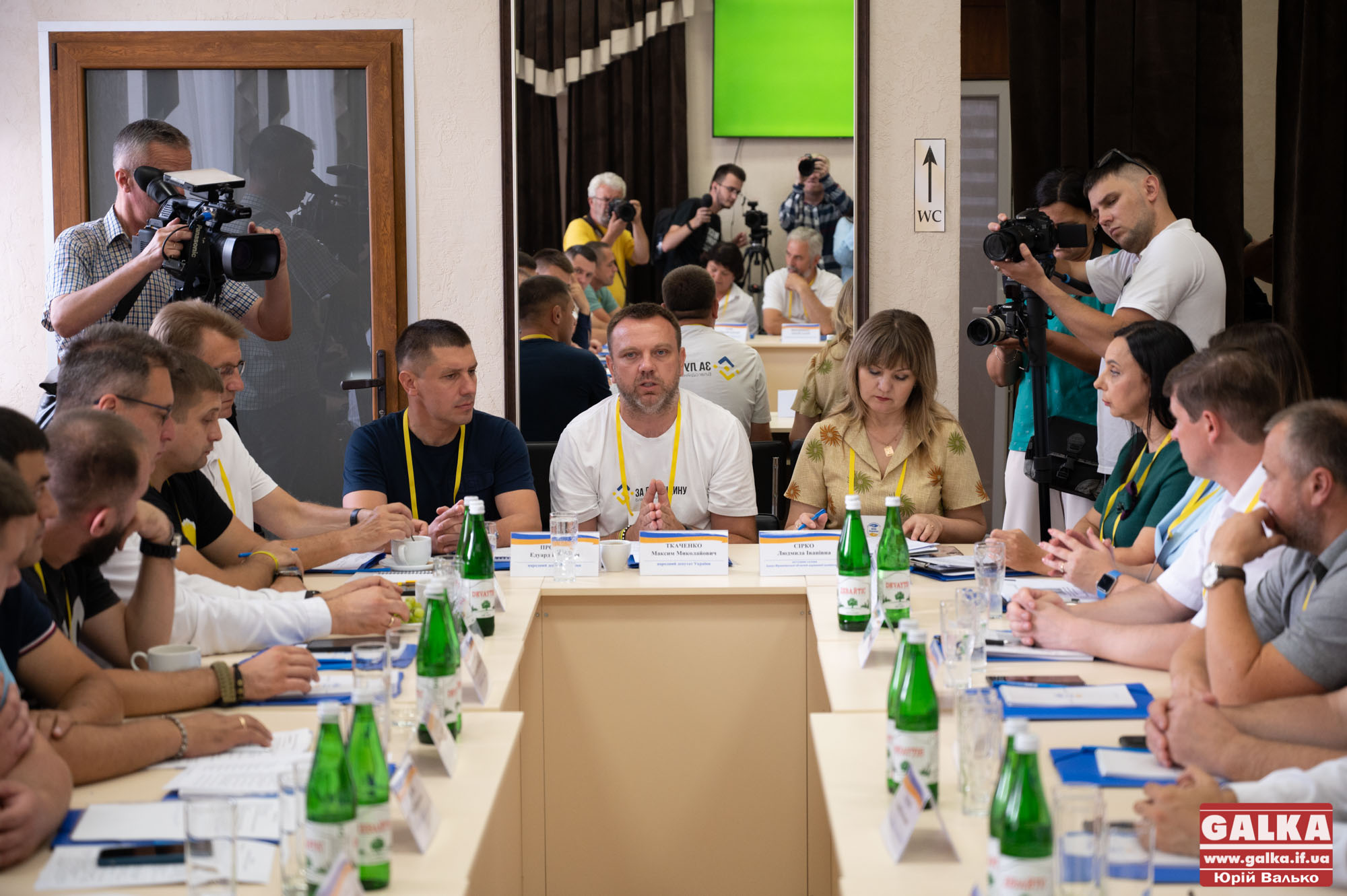 Деякі переселенці повертаються з Прикарпаття на окуповану територію через брак коштів на оренду житла, – нардеп Максим Ткаченко