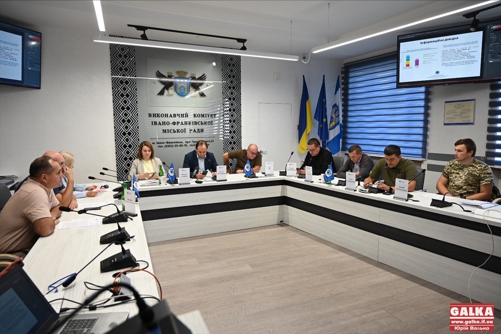 Голови усіх громад Франківщини звернулись до нардепів, аби уряд не вилучав “військовий” ПДФО (ФОТО)