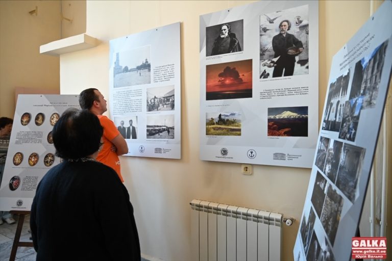 “Зруйнована, але не знищена!”: у Франківську представили оцифровану спадщину Маріуполя (ФОТО)