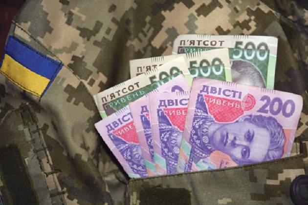 Forbes стверджує, що “військовий” ПДФО Франківська – 600 мільйонів. Приблизно стільки ж місто витратило на бруківку