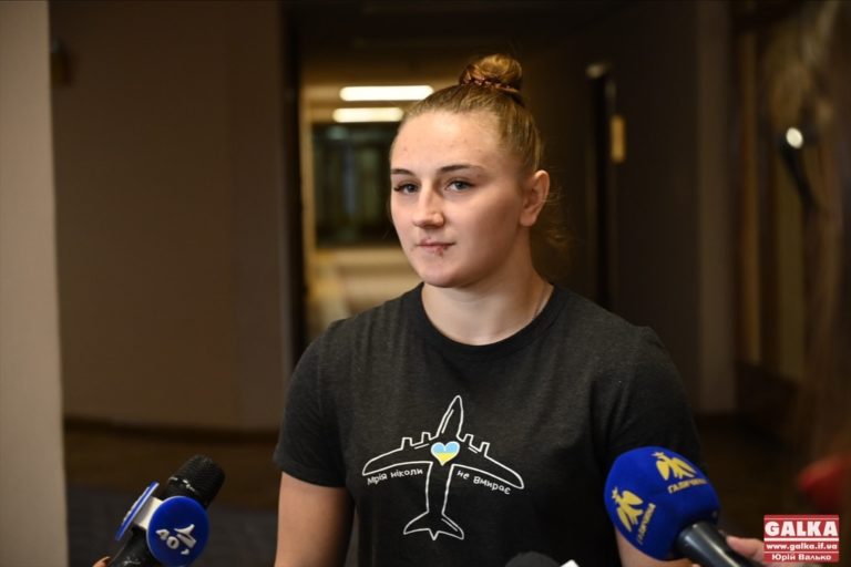 Було тяжко: як прикарпатська борчиня Ірина Заболоцька після травми виборола «бронзу» чемпіонату світу (ФОТО)