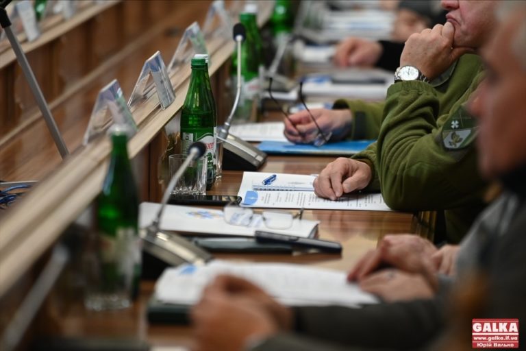 Створення нових реабілітаційних відділень та залучення психологічної допомоги: в Івано-Франківській ОВА говорили про лікування військових (ФОТО)