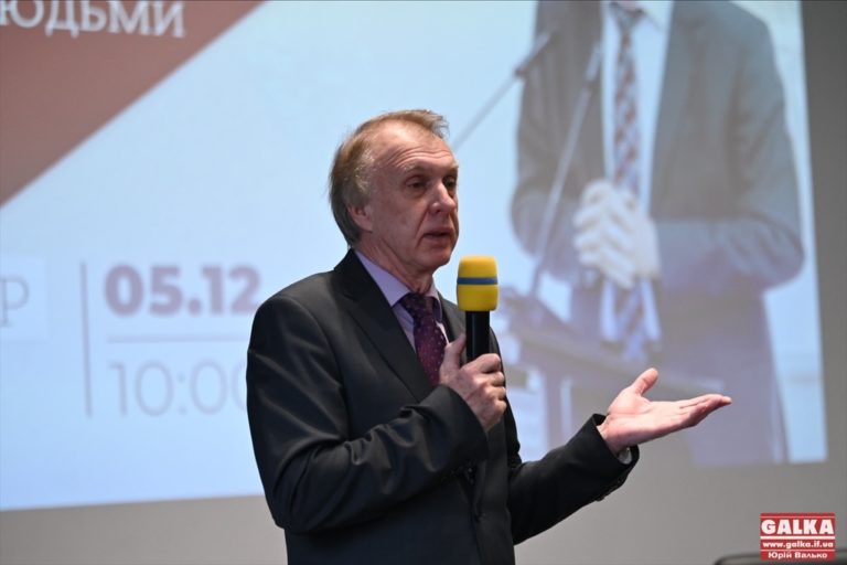 “Говорити про розбіжності – це допомагати ворогу”, – Володимир Огризко про нібито боротьбу Зеленського та Залужного (ФОТО)