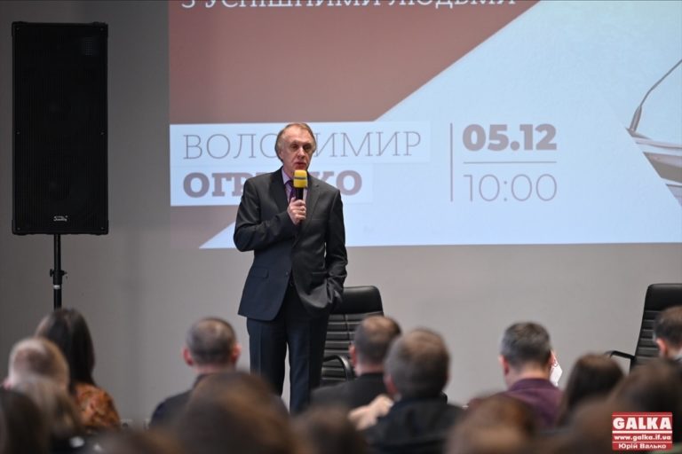 “Єдність, допомога Заходу та героїчна армія”, – Володимир Огризко визначив три складові перемоги (ФОТО)