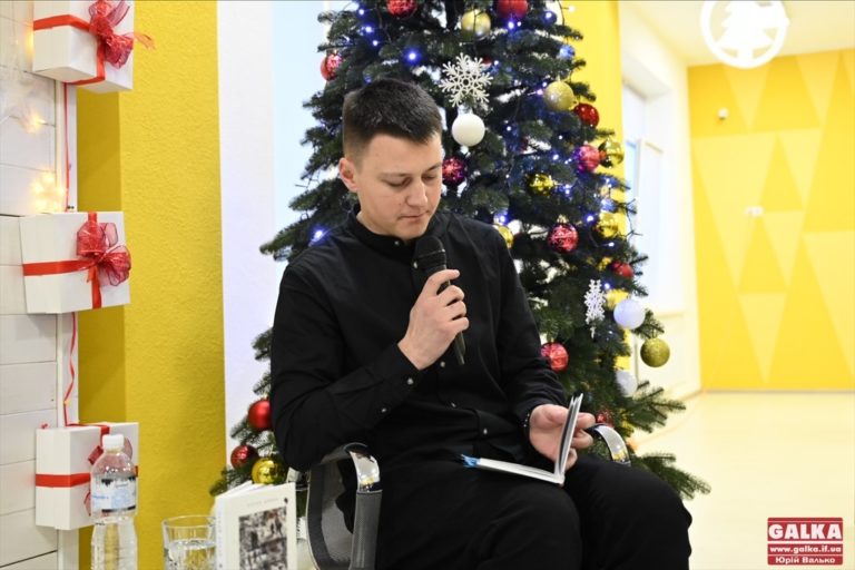 Прикарпатський письменник Артур Дронь демобілізувався після поранення та анонсував нову книгу