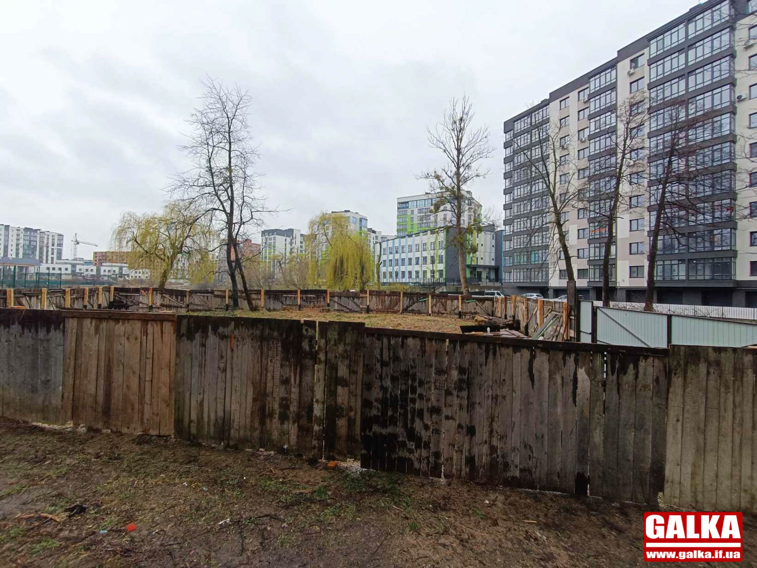 На березі міського озера збудують 16-метрову церкву, а поруч буде ще одна (ФОТО)
