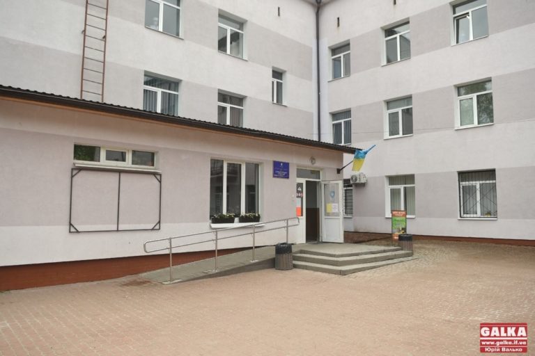 Розслідувачі виявили можливу переплату за реконструкцію в обласному онкоцентрі: що кажуть у медзакладі