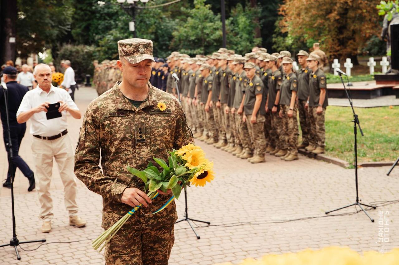 “Працюємо, щоб всі бійці швидше повернулись до своїх родин і домівок”: командир 50 полку НГУ Вадим Ліневський про шлях, побратимів та фронт