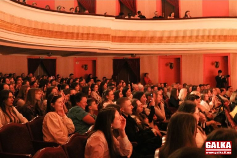 У Франківському театрі ляльок покажуть благодійні вистави: збирають кошти на дрони для ЗСУ