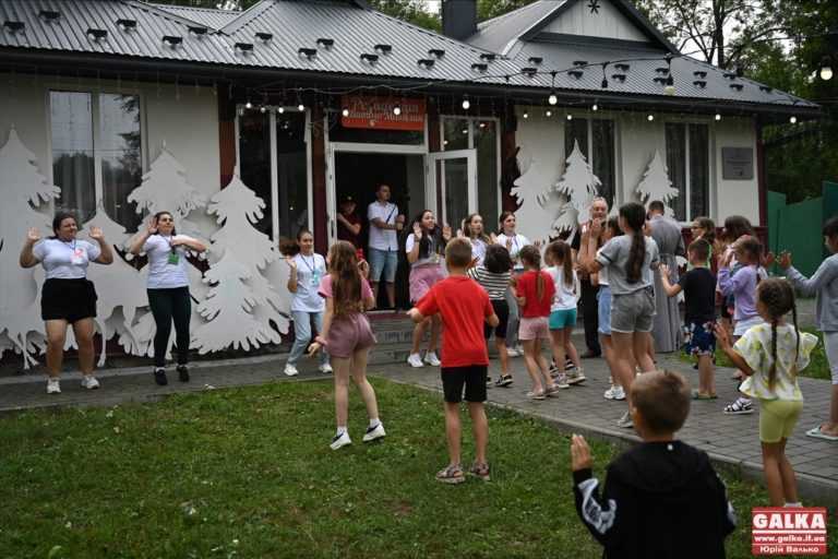 “Найдорожче – це не матеріальне”, – як у Грушеві працює резиденція святого Миколая (ФОТО)