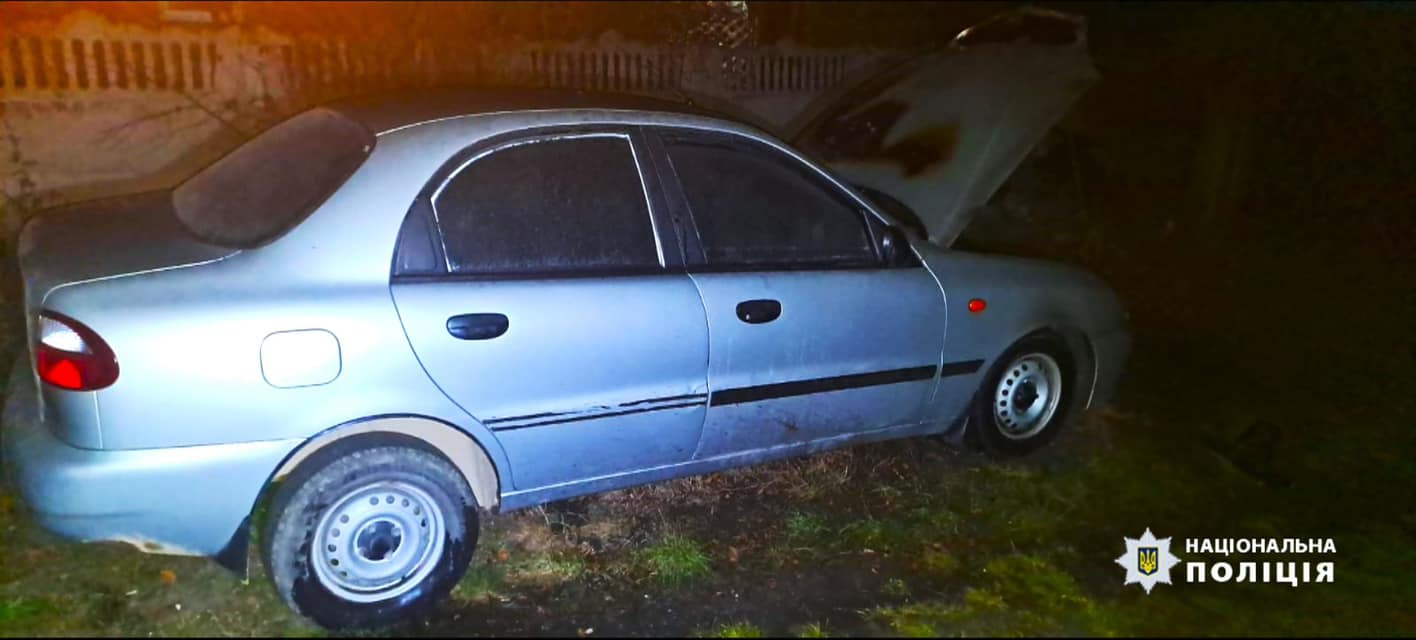 У Лисці чоловік підпалив авто сусіда (ФОТО)