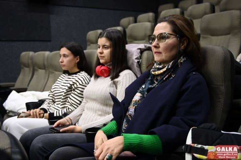 З Джонсоном, Блумом та Шевченком: у Франківську презентували документалку про залізничників «Потяг до життя» (ФОТО)