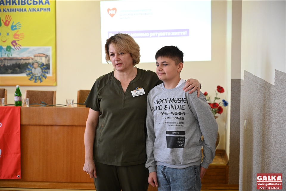 У Франківську розповіли про важливість донорства кісткового мозку: до 35 років – це безкоштовно (ФОТО)