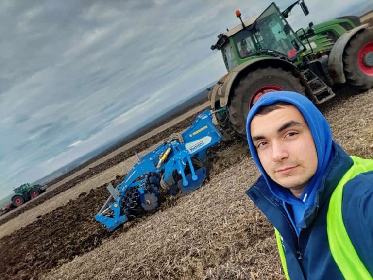 Від дитячого захоплення до професійної реалізації: історія інженера Максима Дерев’янко із Західного Хабу МХП (ФОТО)